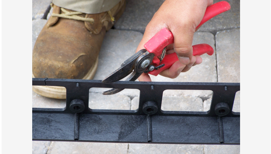 Barrier Paver Edging 16 Pack - 107.2'